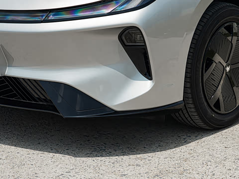 2026�� 535 PLUS�����