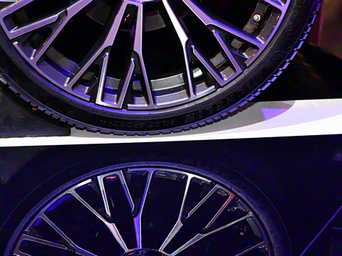 2025�� xDrive 40Li ������M�˶���ҹ��װ