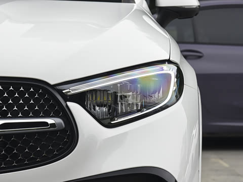 2026�� �Ŀ� GLC 260 L 4MATIC ������