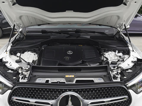 2026�� �Ŀ� GLC 260 L 4MATIC ������