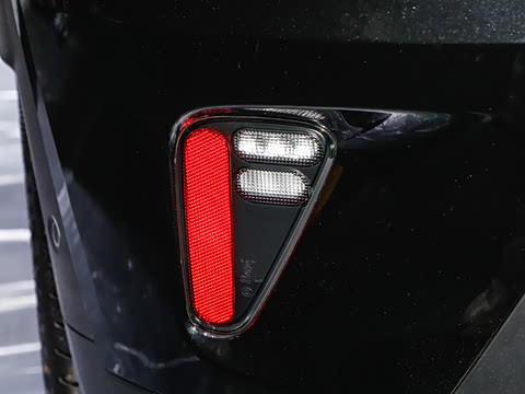 2025�� BRABUS ���ܰ�