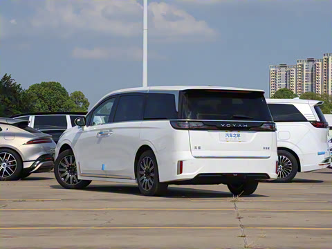 2025�� EV �������������