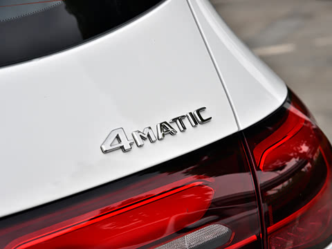 2026�� GLC 300 L 4MATIC ������