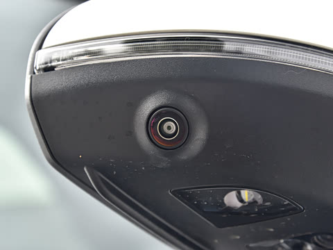 2026�� GLC 300 L 4MATIC ������