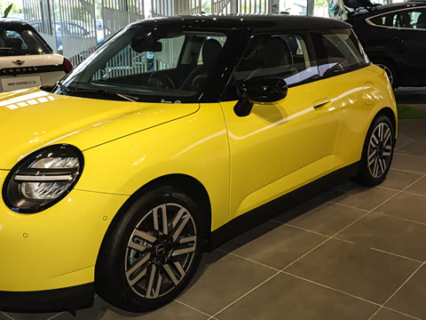 2026�� 466km COOPER E ������