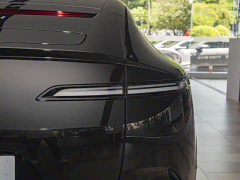 2026�� Max �����