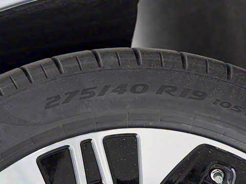 2026�� E 300 L ������