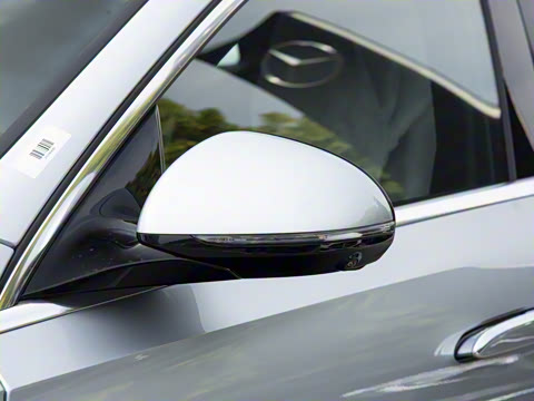 2026�� E 300 L ������