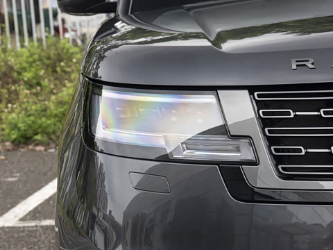 2026�� 3.0 L6 400PS AB�����
