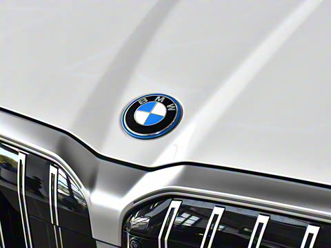 2026�� xDrive 50L M�˶���װ