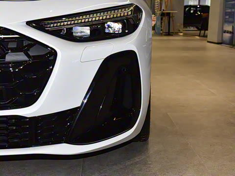 2026�� 2.0T �˶��� quattro