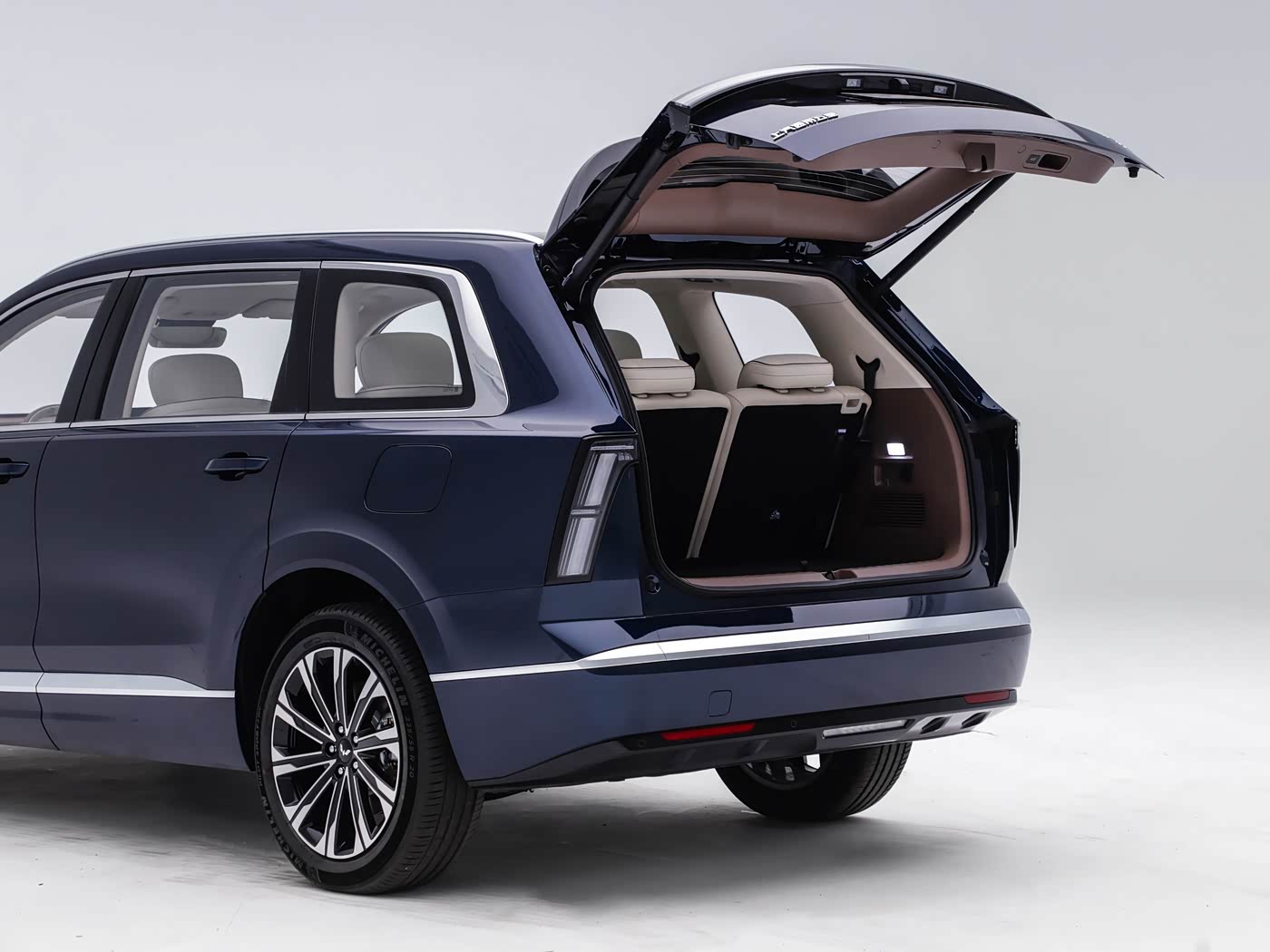 1400x1050_autohomecar__ChxpVWoBe5KAAPGwAC8fGQ7ItOg166.jpg