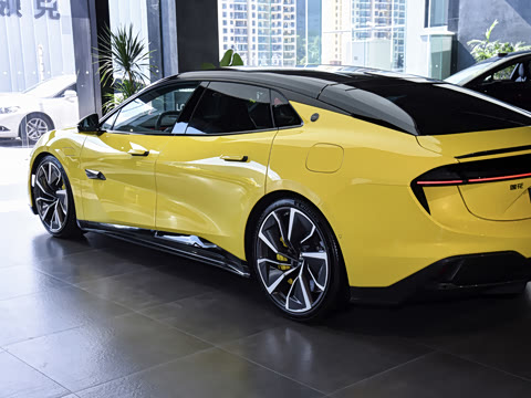 2026�� 900 GOLD 5��