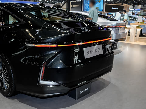 2026�� 300h