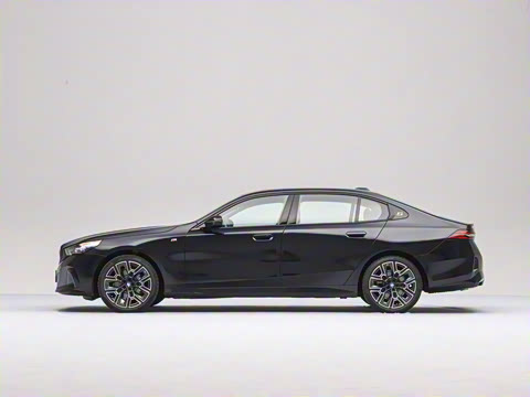 2025�� 530Li ������ M�˶���װ