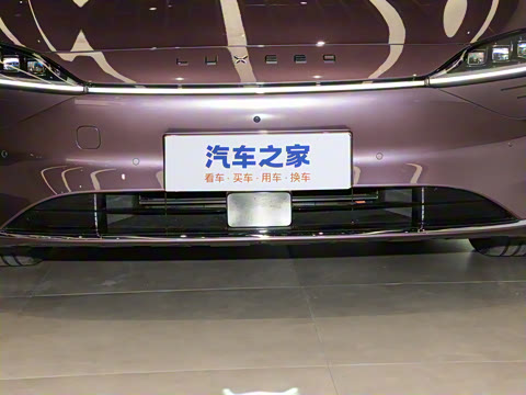 2025�� 705km Pro