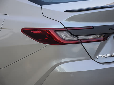 2026�� 2.0S �˶���