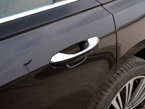 2026�� A8L 45 TFSI quattro ������