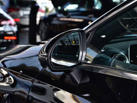 2026�� AMG CLE 53 4MATIC+ ������ܳ�