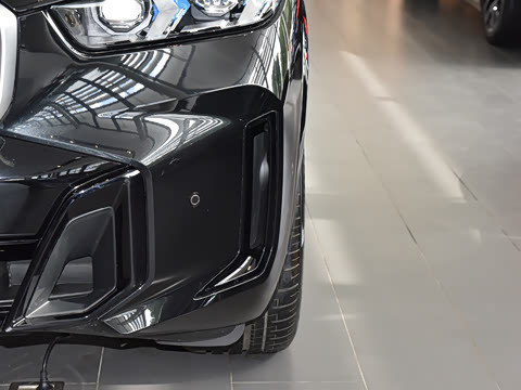 2025�� xDrive 40Li M�˶���ҹ��װ