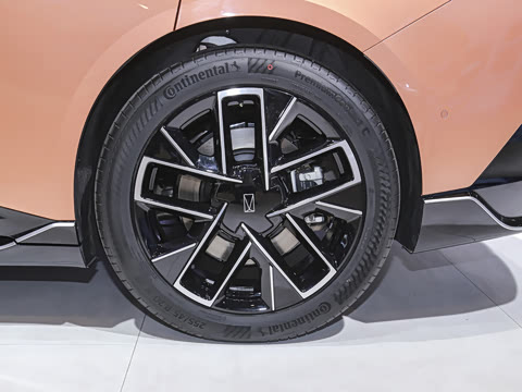 2026�� Max ˫������̰�
