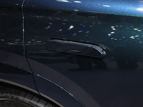 2027�� 2.0T ˫�������������