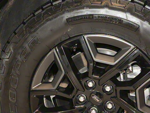 2025�� 2.3T EcoBoost ���ش�Խ�� 5��