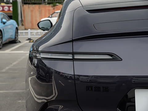 2025�� �Ŀ� Ultra���������