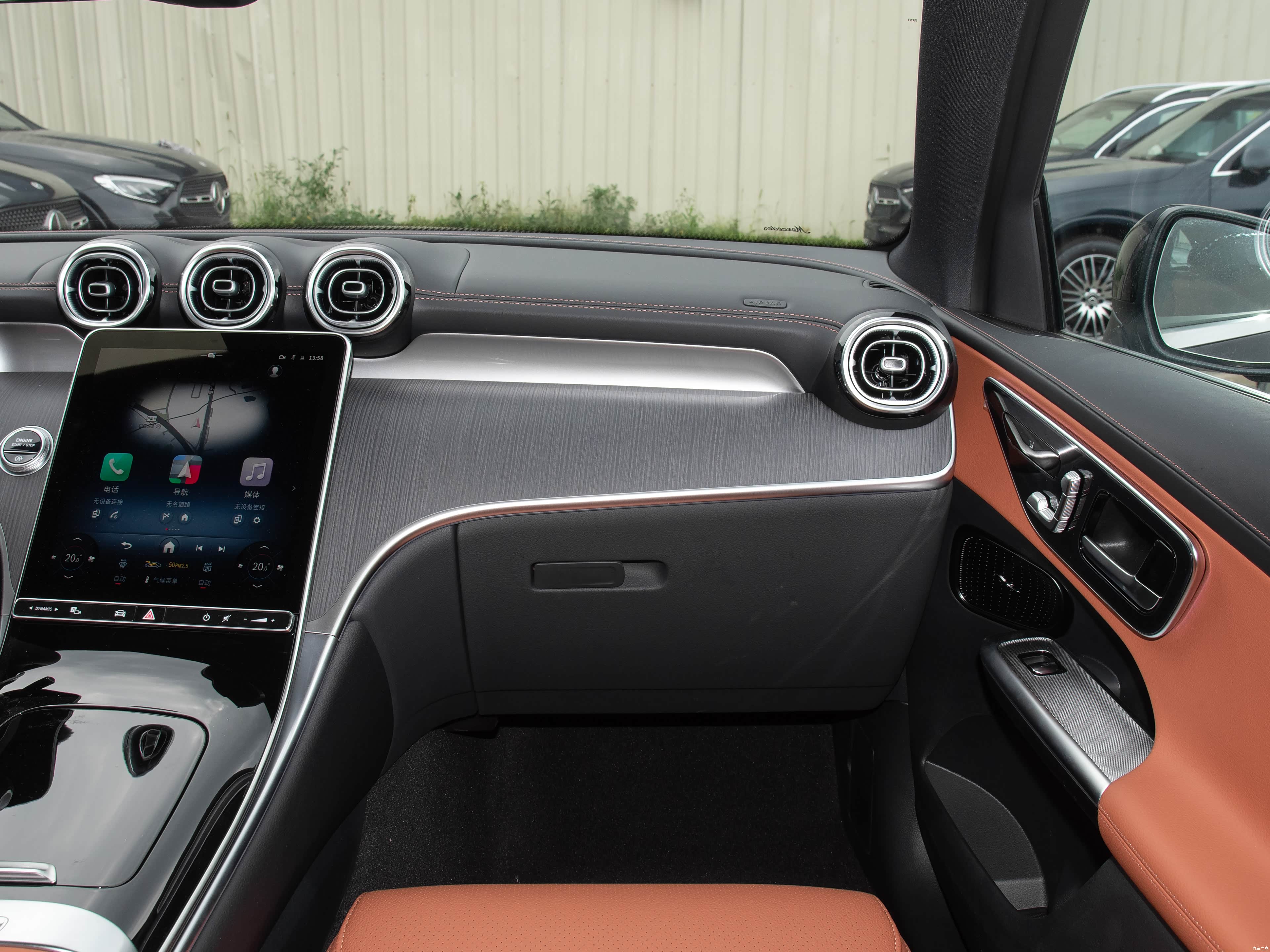 Mercedes-Benz GLC, миниатюра 14
