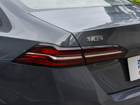 2026�� 525Li M�˶���װ