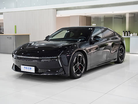 2025�� 820 Max