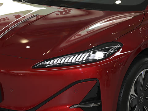 2025�� 550��