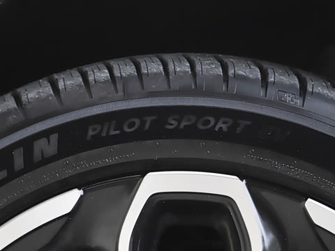 2026�� ���� 1704 Max