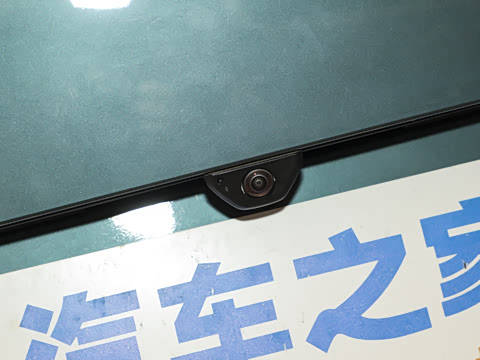 2025�� 400PS Dynamic SE