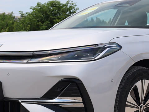 2026�� EM-i 235km ̽��+��
