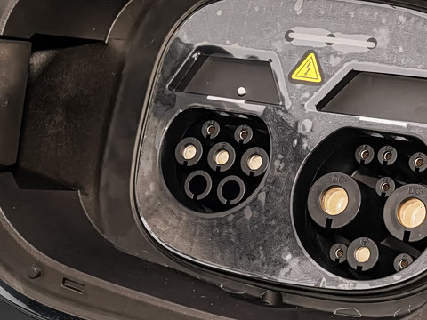 2025�� 260��������������