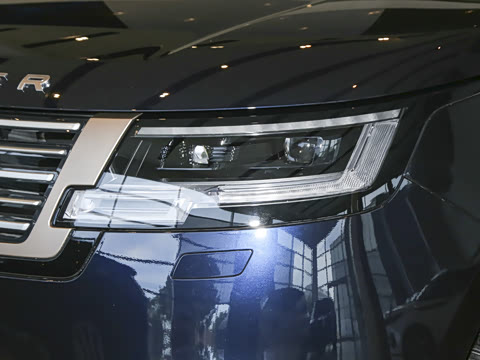 2024�� 4.4 V8 SV���ٴ����ӳ��� 4��