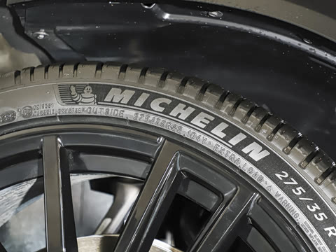 2026�� xDrive 40Li �����