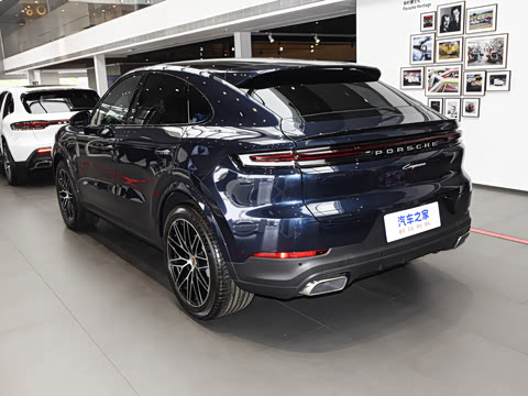 2026�� Cayenne Coup�� 3.0T