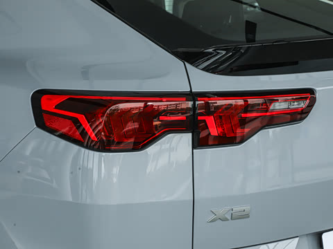 2026�� M35i