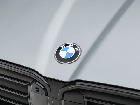 2026�� M35i