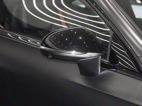 2025�� AMG CLE 53 4MATIC+ ���ܳ�