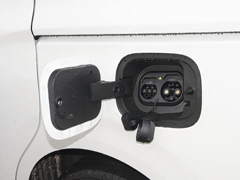 2026�� Խ��ϵ�� 200km ������