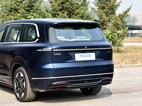 2025�� �Ŀ� ����Max