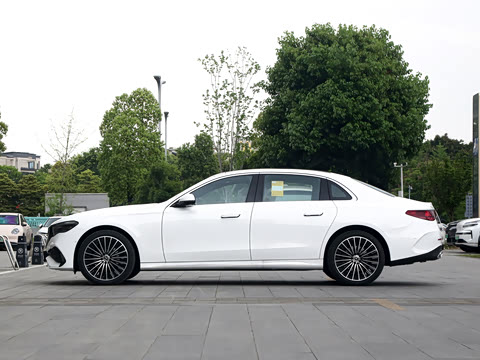 2026�� �Ŀ�� E 300 L ʱ���˶���