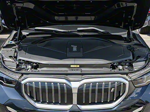 2026�� eDrive 35L M�˶���װ