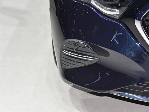 2026�� E 300 L �����