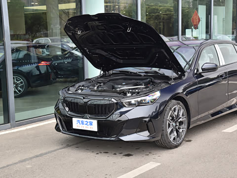 2026�� �Ŀ� 530Li ������ M�˶���װ