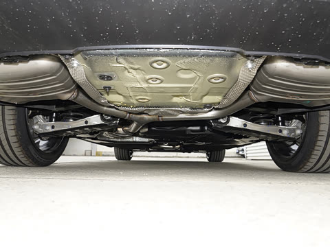 2026�� 200���������� 40 TFSI ����������