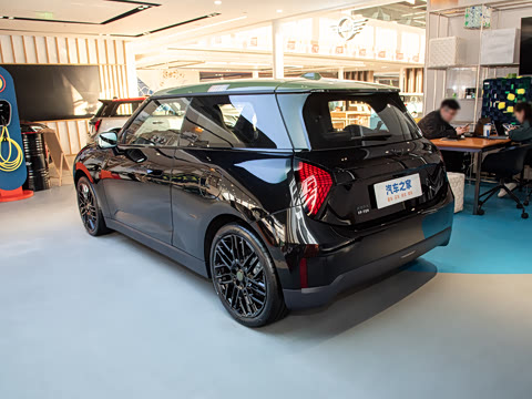 2025�� PAUL SMITH ���ʦ��